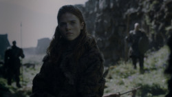 extant_GameOfThrones_4x01-TwoSwords_3509
