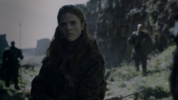 extant_GameOfThrones_4x01-TwoSwords_3512