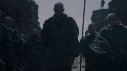 extant_GameOfThrones_4x01-TwoSwords_3521
