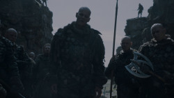 extant_GameOfThrones_4x01-TwoSwords_3522
