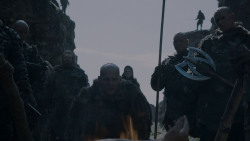 extant_GameOfThrones_4x01-TwoSwords_3527