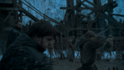 extant_GameOfThrones_4x01-TwoSwords_3540