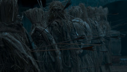 extant_GameOfThrones_4x01-TwoSwords_3547
