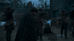 extant_GameOfThrones_4x01-TwoSwords_3557
