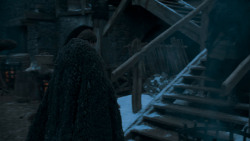 extant_GameOfThrones_4x01-TwoSwords_3561