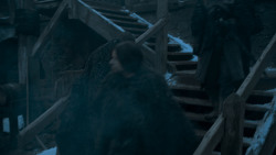 extant_GameOfThrones_4x01-TwoSwords_3564