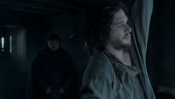 extant_GameOfThrones_4x01-TwoSwords_3581