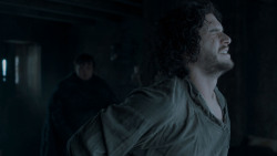 extant_GameOfThrones_4x01-TwoSwords_3586
