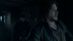 extant_GameOfThrones_4x01-TwoSwords_3598