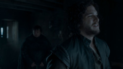 extant_GameOfThrones_4x01-TwoSwords_3602