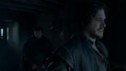 extant_GameOfThrones_4x01-TwoSwords_3604