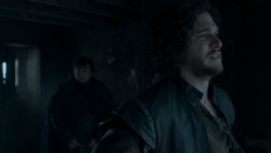 extant_GameOfThrones_4x01-TwoSwords_3605