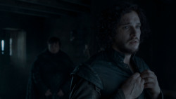 extant_GameOfThrones_4x01-TwoSwords_3629