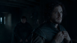 extant_GameOfThrones_4x01-TwoSwords_3634
