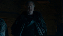 extant_GameOfThrones_4x01-TwoSwords_3698