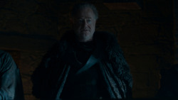 extant_GameOfThrones_4x01-TwoSwords_3699