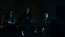 extant_GameOfThrones_4x01-TwoSwords_3723