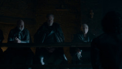 extant_GameOfThrones_4x01-TwoSwords_3725