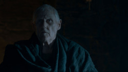 extant_GameOfThrones_4x01-TwoSwords_3804