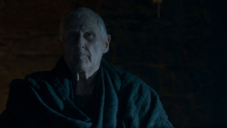 extant_GameOfThrones_4x01-TwoSwords_3807