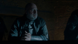 extant_GameOfThrones_4x01-TwoSwords_3820