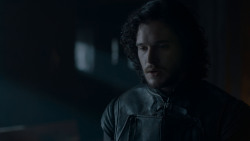extant_GameOfThrones_4x01-TwoSwords_3822