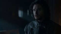 extant_GameOfThrones_4x01-TwoSwords_3835