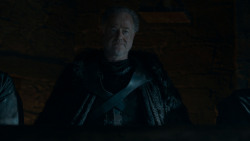 extant_GameOfThrones_4x01-TwoSwords_3850