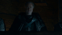 extant_GameOfThrones_4x01-TwoSwords_3852