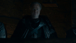 extant_GameOfThrones_4x01-TwoSwords_3854