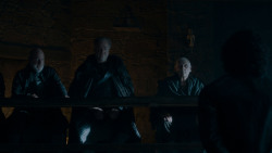 extant_GameOfThrones_4x01-TwoSwords_3874