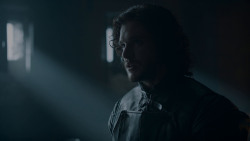 extant_GameOfThrones_4x01-TwoSwords_3881