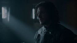 extant_GameOfThrones_4x01-TwoSwords_3885