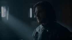 extant_GameOfThrones_4x01-TwoSwords_3889