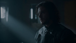 extant_GameOfThrones_4x01-TwoSwords_3893