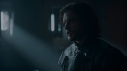 extant_GameOfThrones_4x01-TwoSwords_3894