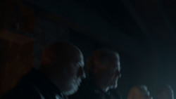 extant_GameOfThrones_4x01-TwoSwords_3932