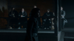 extant_GameOfThrones_4x01-TwoSwords_3966