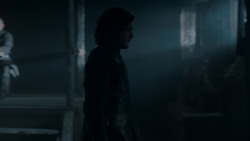 extant_GameOfThrones_4x01-TwoSwords_3969