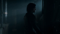 extant_GameOfThrones_4x01-TwoSwords_3970