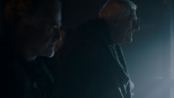 extant_GameOfThrones_4x01-TwoSwords_3978