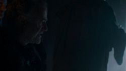 extant_GameOfThrones_4x01-TwoSwords_3983