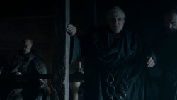 extant_GameOfThrones_4x01-TwoSwords_4011