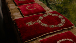 extant_GameOfThrones_4x01-TwoSwords_4028