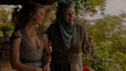 extant_GameOfThrones_4x01-TwoSwords_4035