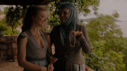extant_GameOfThrones_4x01-TwoSwords_4043
