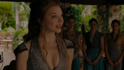 extant_GameOfThrones_4x01-TwoSwords_4047