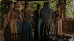 extant_GameOfThrones_4x01-TwoSwords_4064