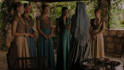 extant_GameOfThrones_4x01-TwoSwords_4065