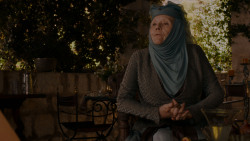 extant_GameOfThrones_4x01-TwoSwords_4091
